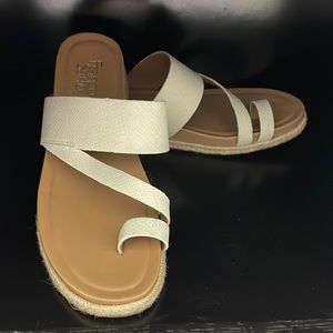 Women sandals